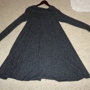 GB girls Relaxed Knit Dress S Heather Black Long Sleeves Scoop Neck Full Skirt